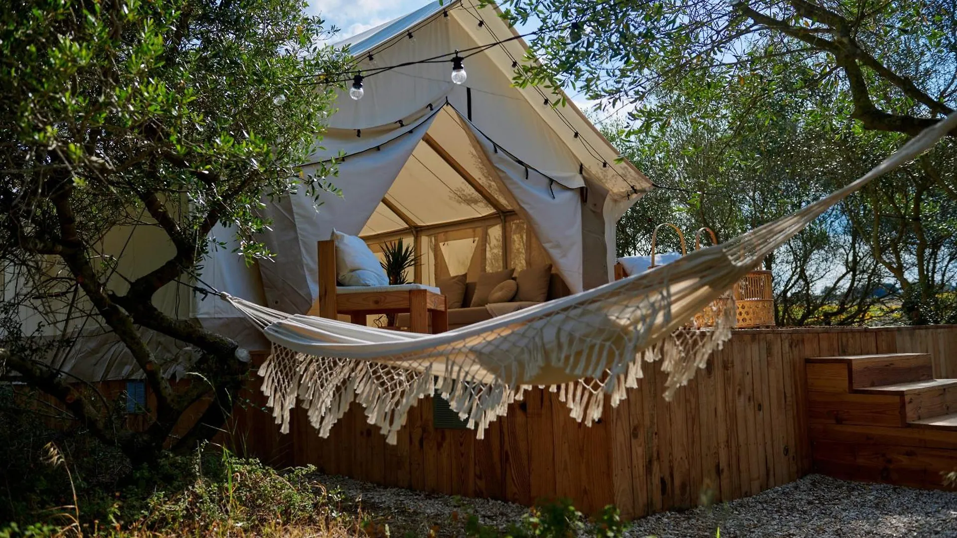 Kemping Hotel Tranquilo Glamping Hozanejos Hiszpania