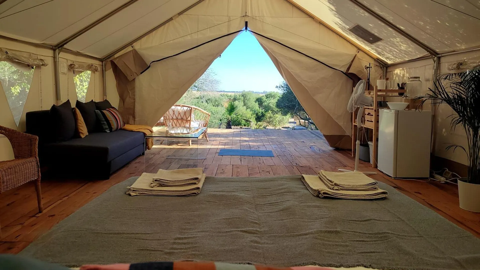 Hotel Tranquilo Glamping Hozanejos 0*,