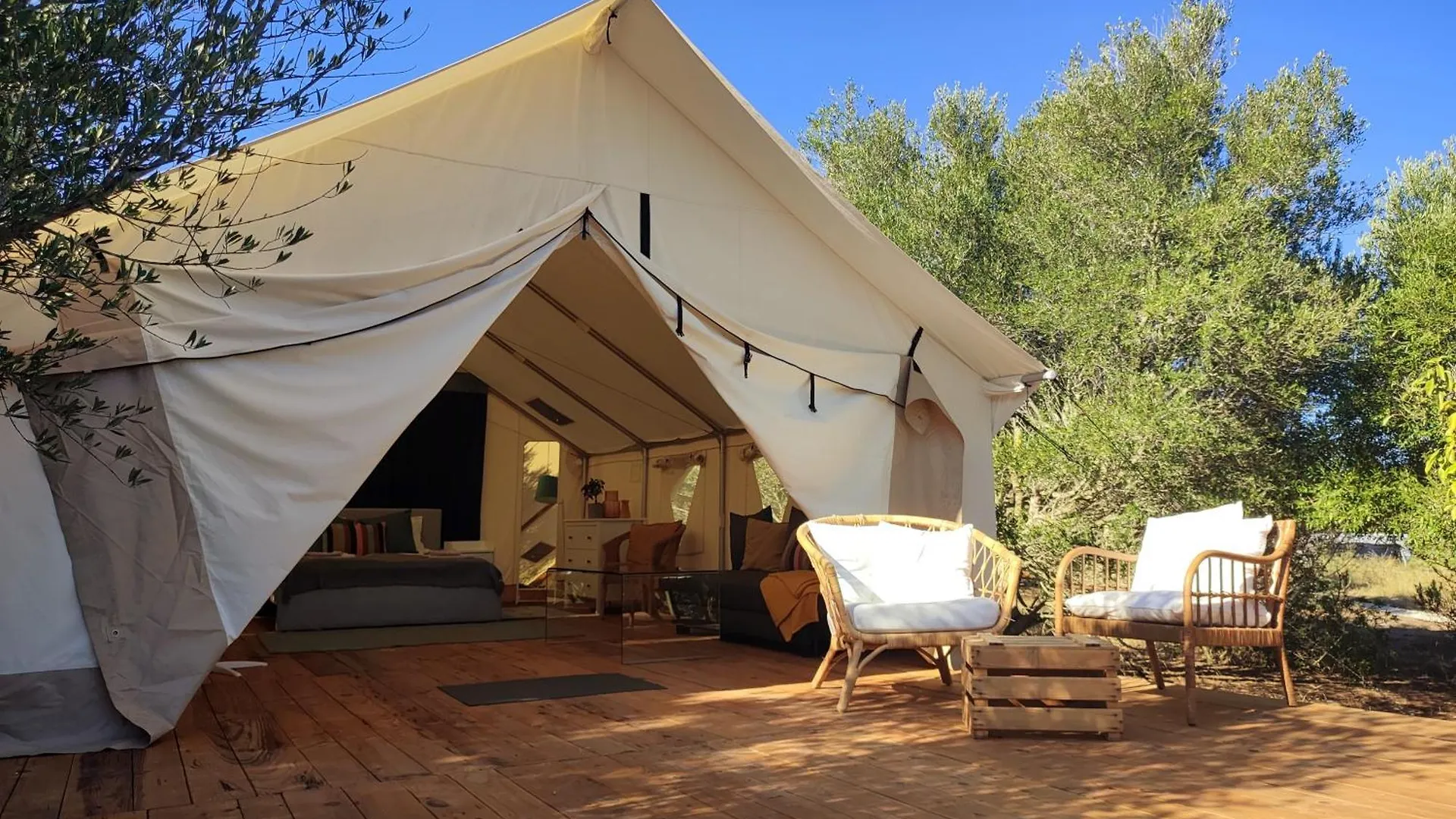Hotel Tranquilo Glamping Hozanejos Hiszpania