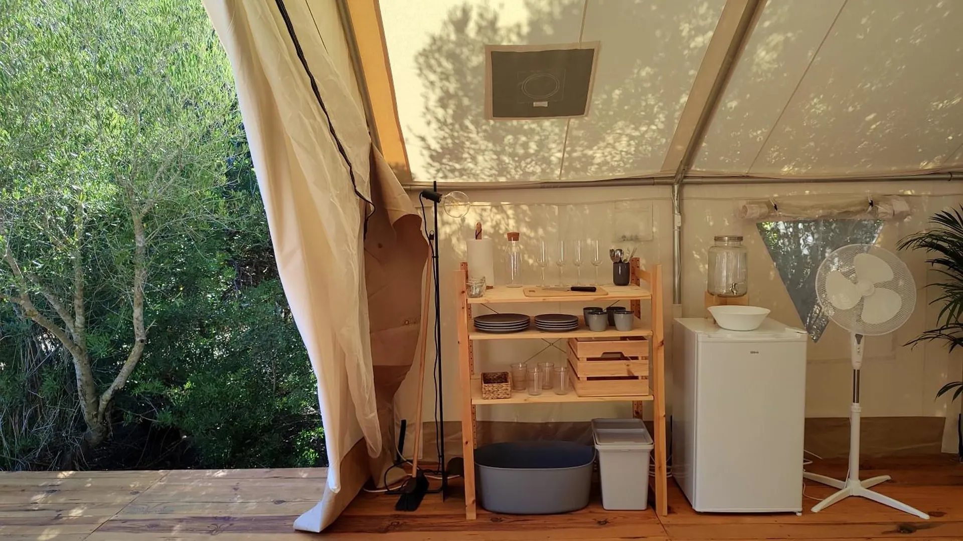 Kemping Hotel Tranquilo Glamping Hozanejos Hiszpania