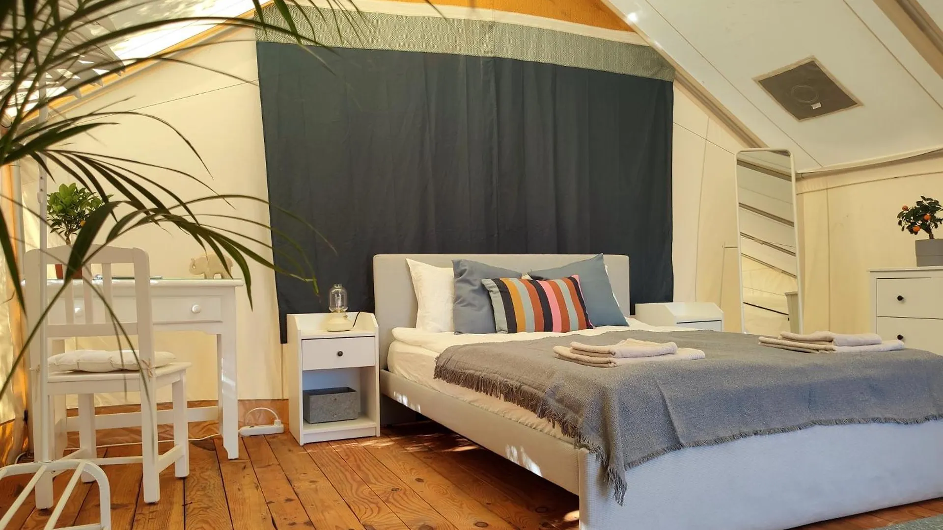 Hotel Tranquilo Glamping Hozanejos Kemping