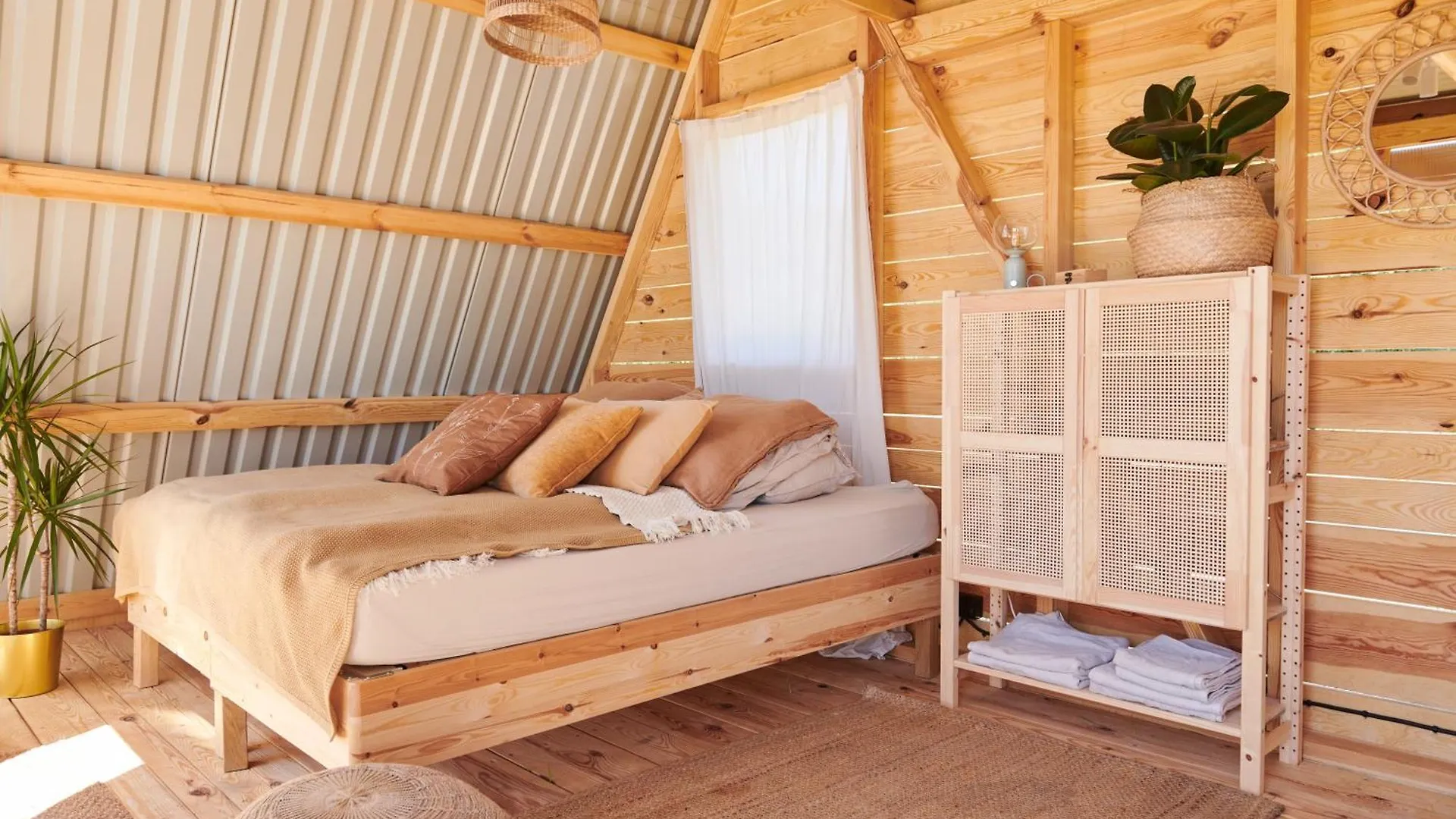 Hotel Tranquilo Glamping Hozanejos