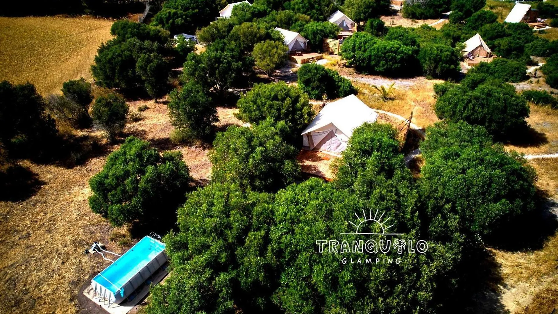 Hotel Tranquilo Glamping Hozanejos