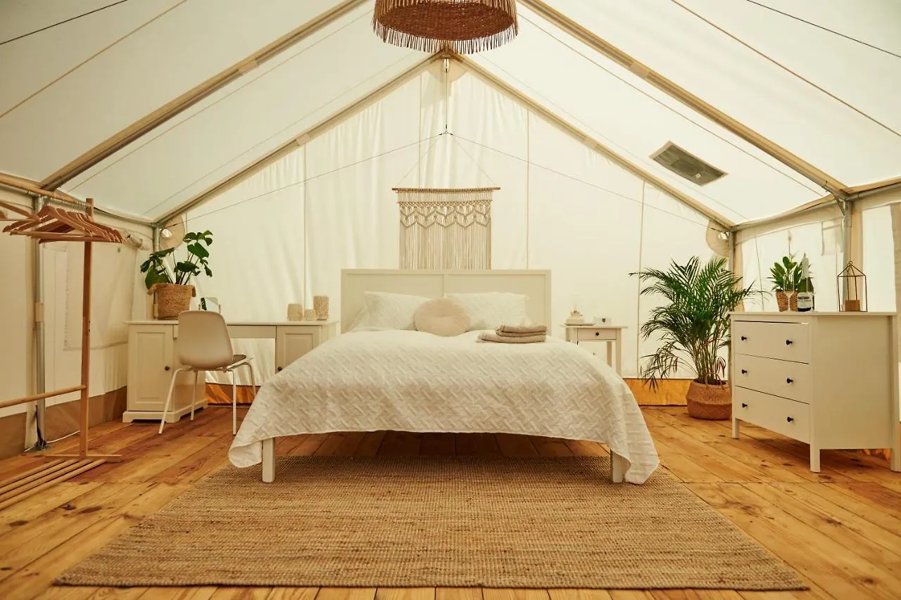 Tranquilo Glamping Hotel Hozanejos