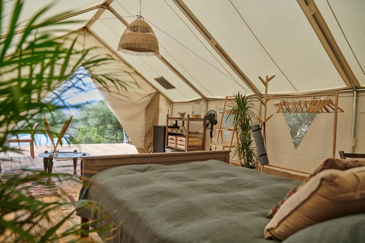 Tranquilo Glamping Hotel Hozanejos