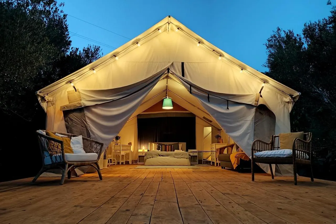 Tranquilo Glamping Hotel Hozanejos Spain