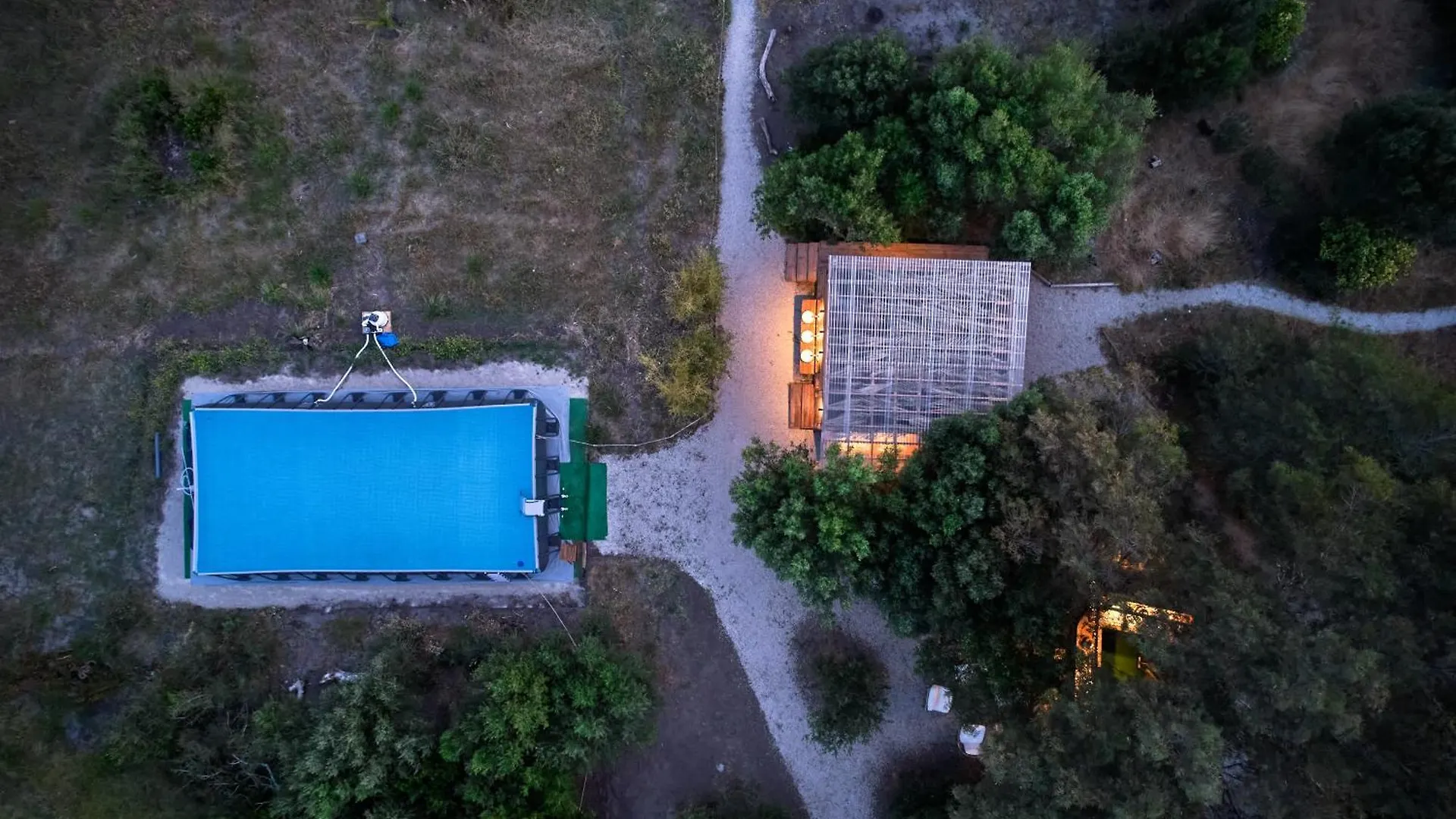 Tranquilo Glamping Hotel Hozanejos Spain